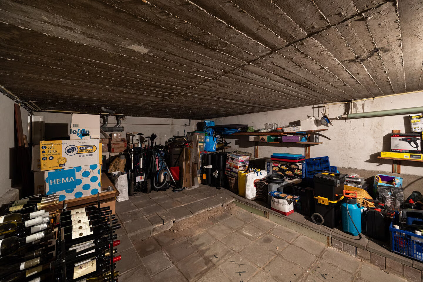 Tussenwoning te koop: Sweelinckplein 8, 'S-Hertogenbosch