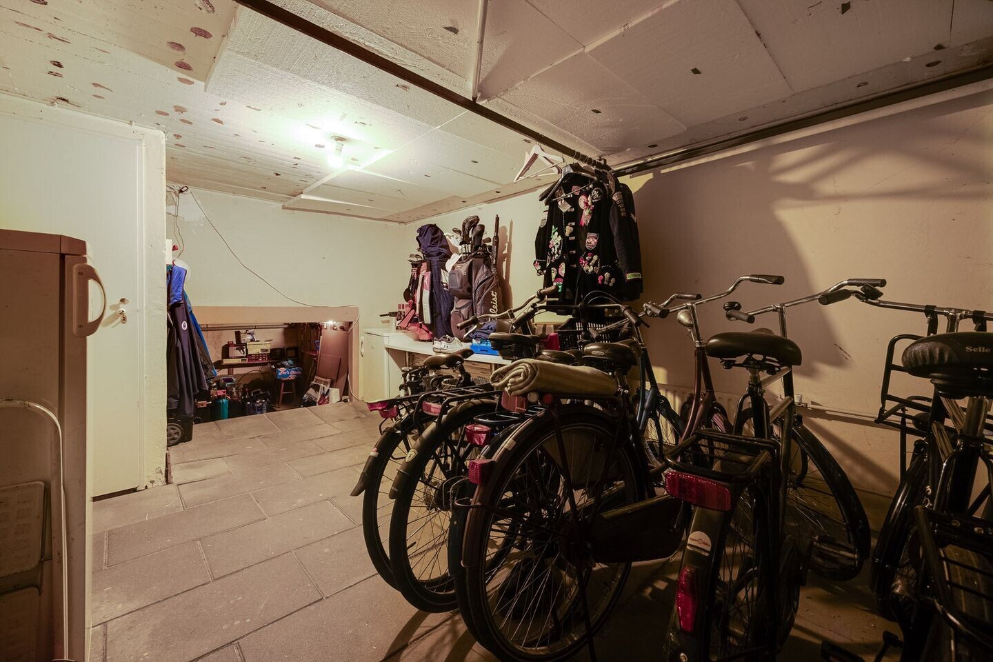 Tussenwoning te koop: Sweelinckplein 8, 'S-Hertogenbosch