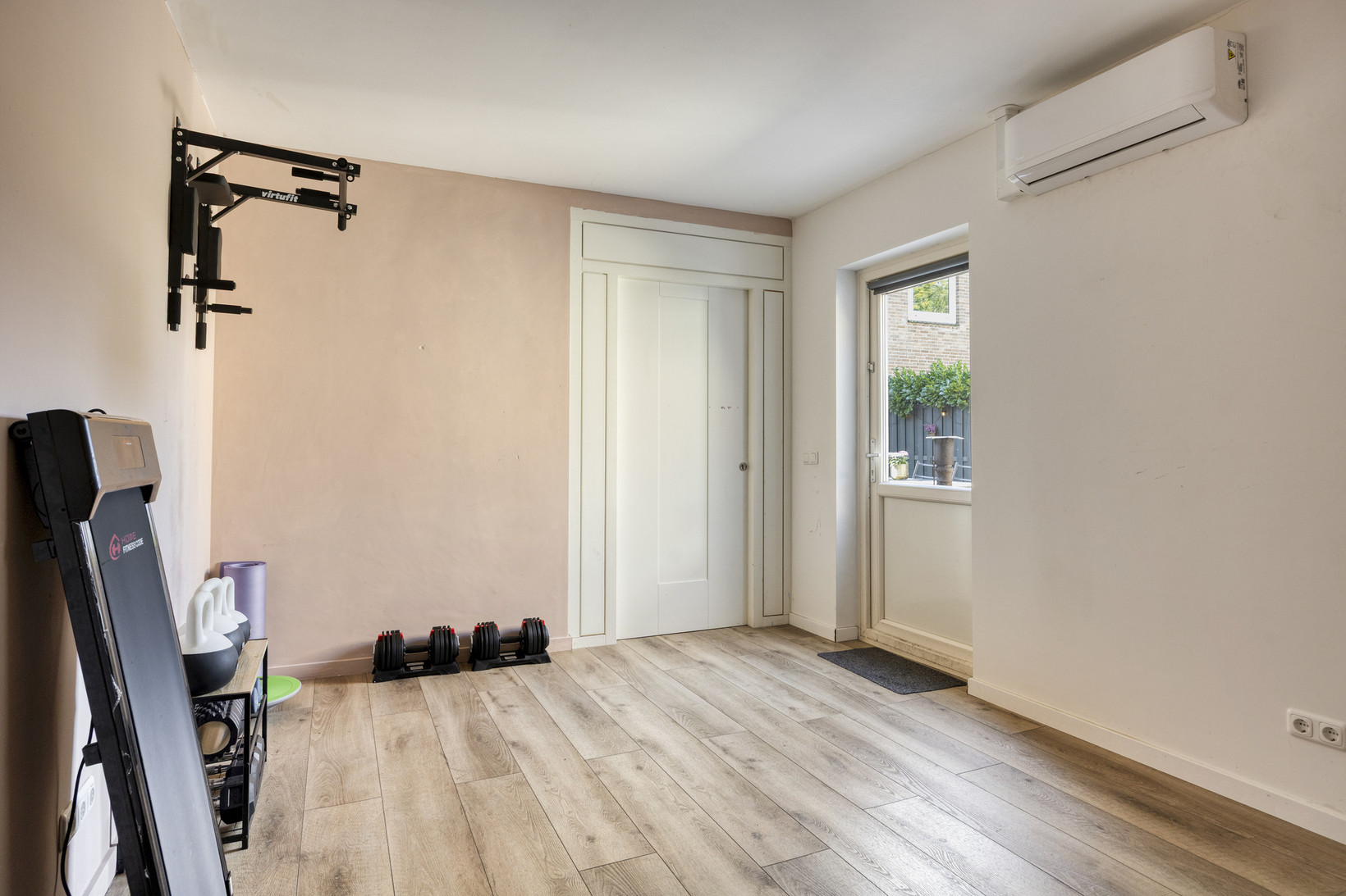 Twee-onder-één-kap te koop: Heuvel 4, 'S-Hertogenbosch