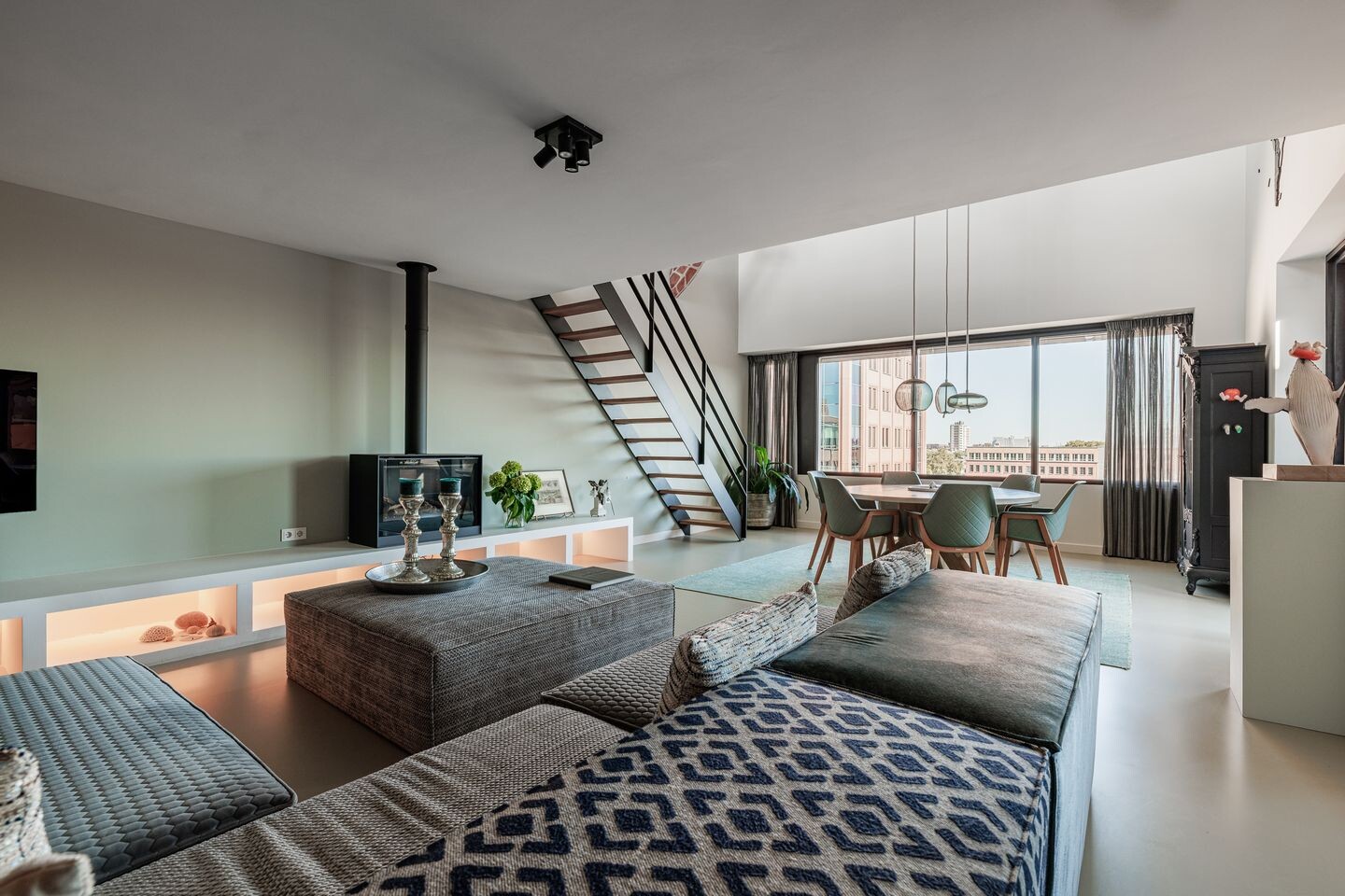 Appartement te koop: leeghwaterlaan 59, 'S-Hertogenbosch