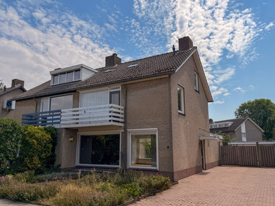 Commissaris Van Voorst tot Voorstlaan 10