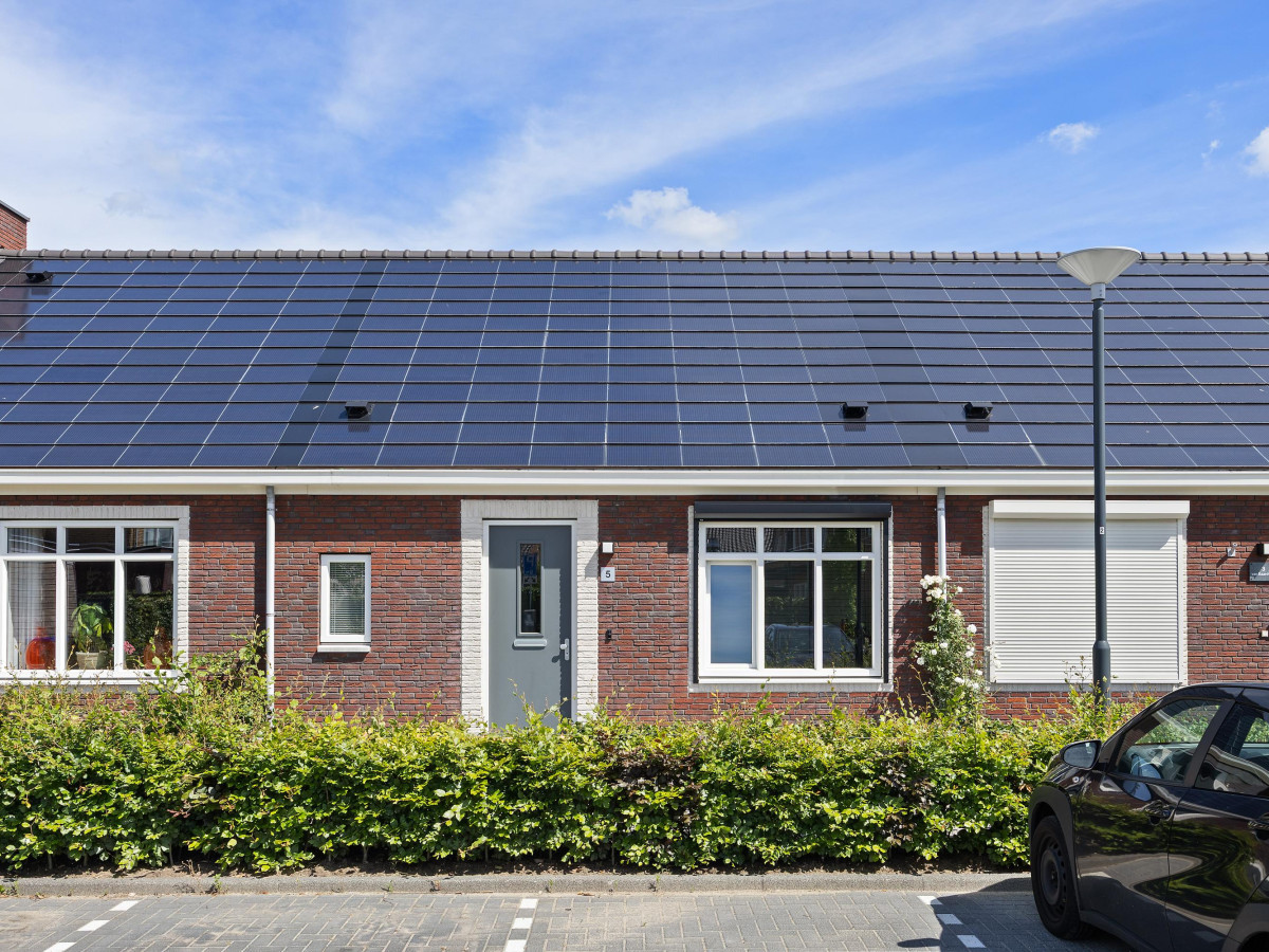 Twee-onder-één-kap te koop: Commissaris Van Voorst tot Voorstlaan 10, 'S-Hertogenbosch