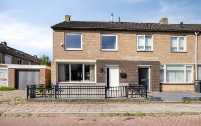 Aert van Nesstraat 2