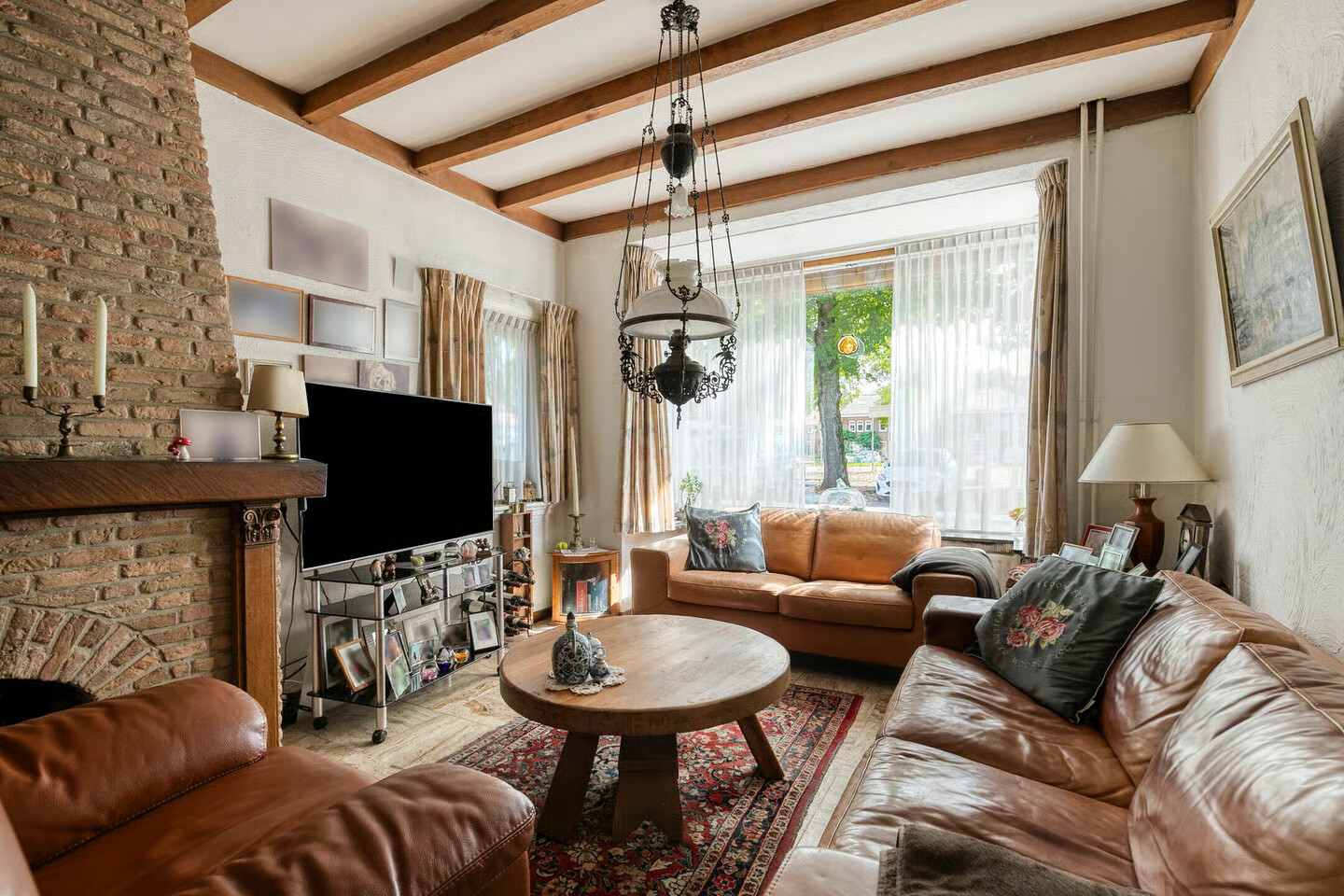 Twee-onder-één-kap te koop: Schaarhuisstraat 4, 'S-Hertogenbosch
