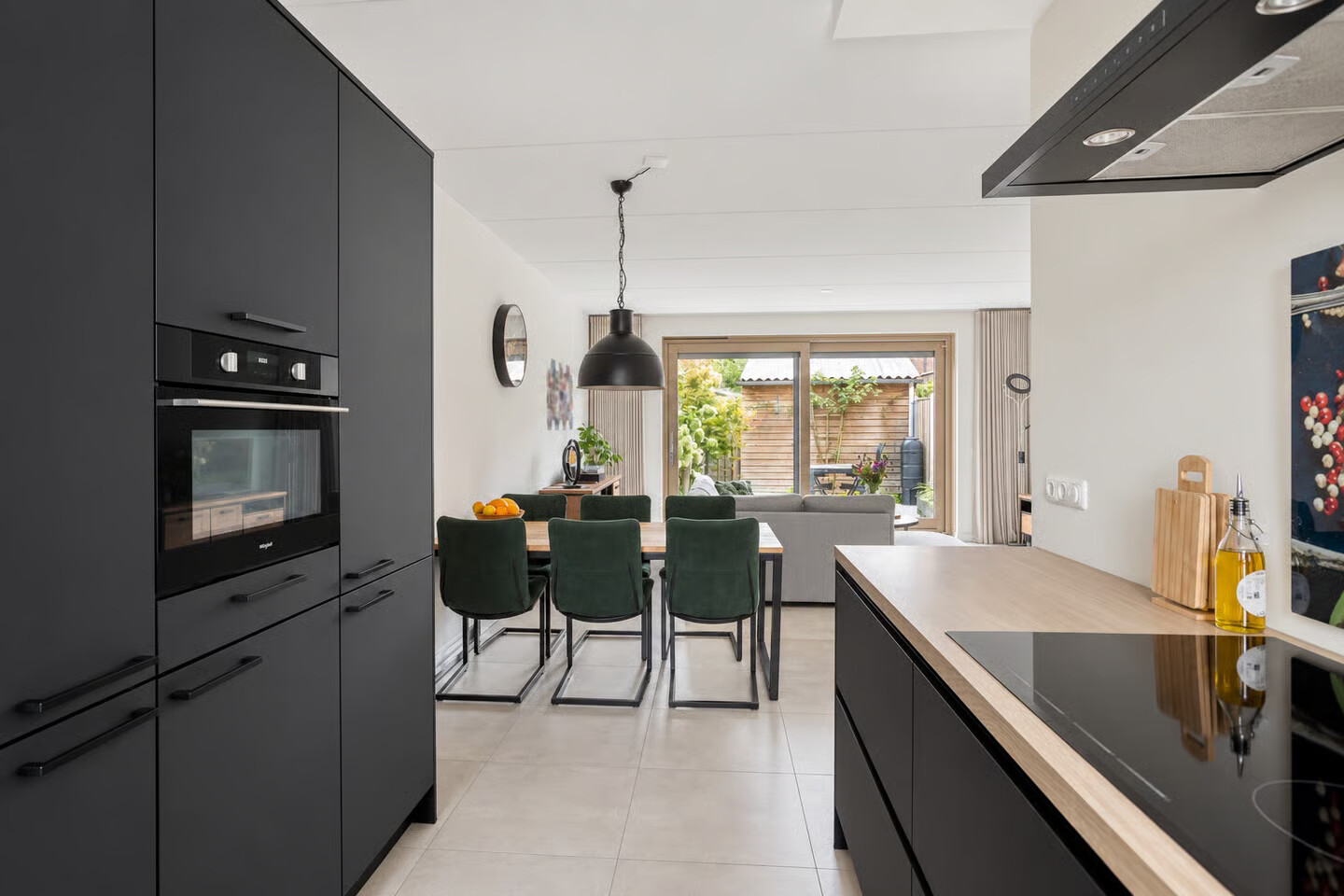 Tussenwoning te koop: Adelheidstraat 18, 'S-Hertogenbosch