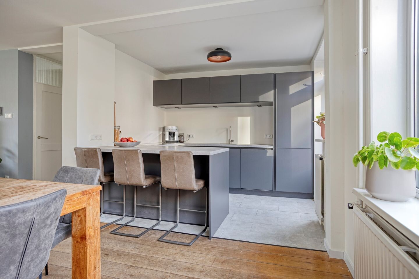 Hoekwoning te koop: Abdijenlaan 1, 'S-Hertogenbosch