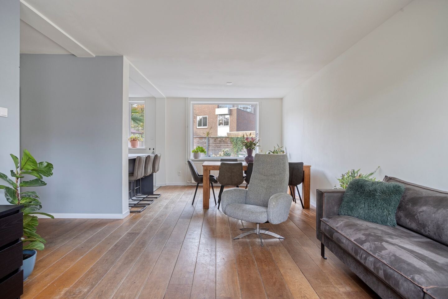 Hoekwoning te koop: Abdijenlaan 1, 'S-Hertogenbosch