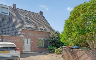 Henkenshage 18