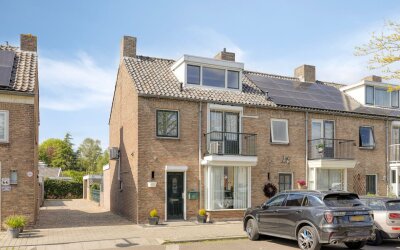 Burgemeesters Godschalxstraat 64