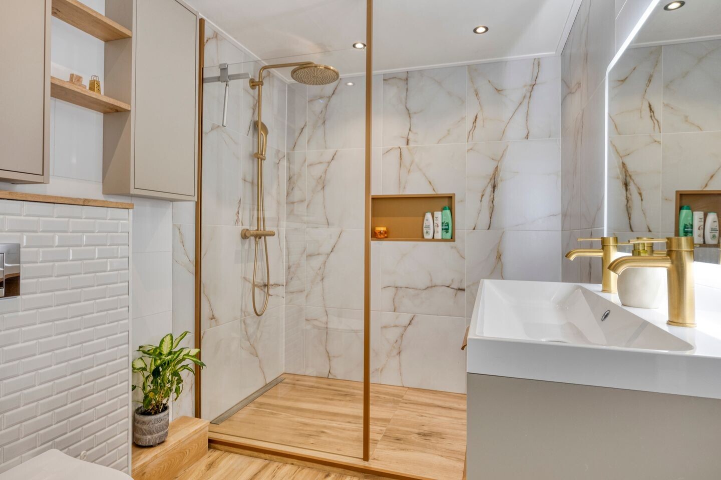 Tussenwoning te koop: Wateringen 225, 'S-Hertogenbosch
