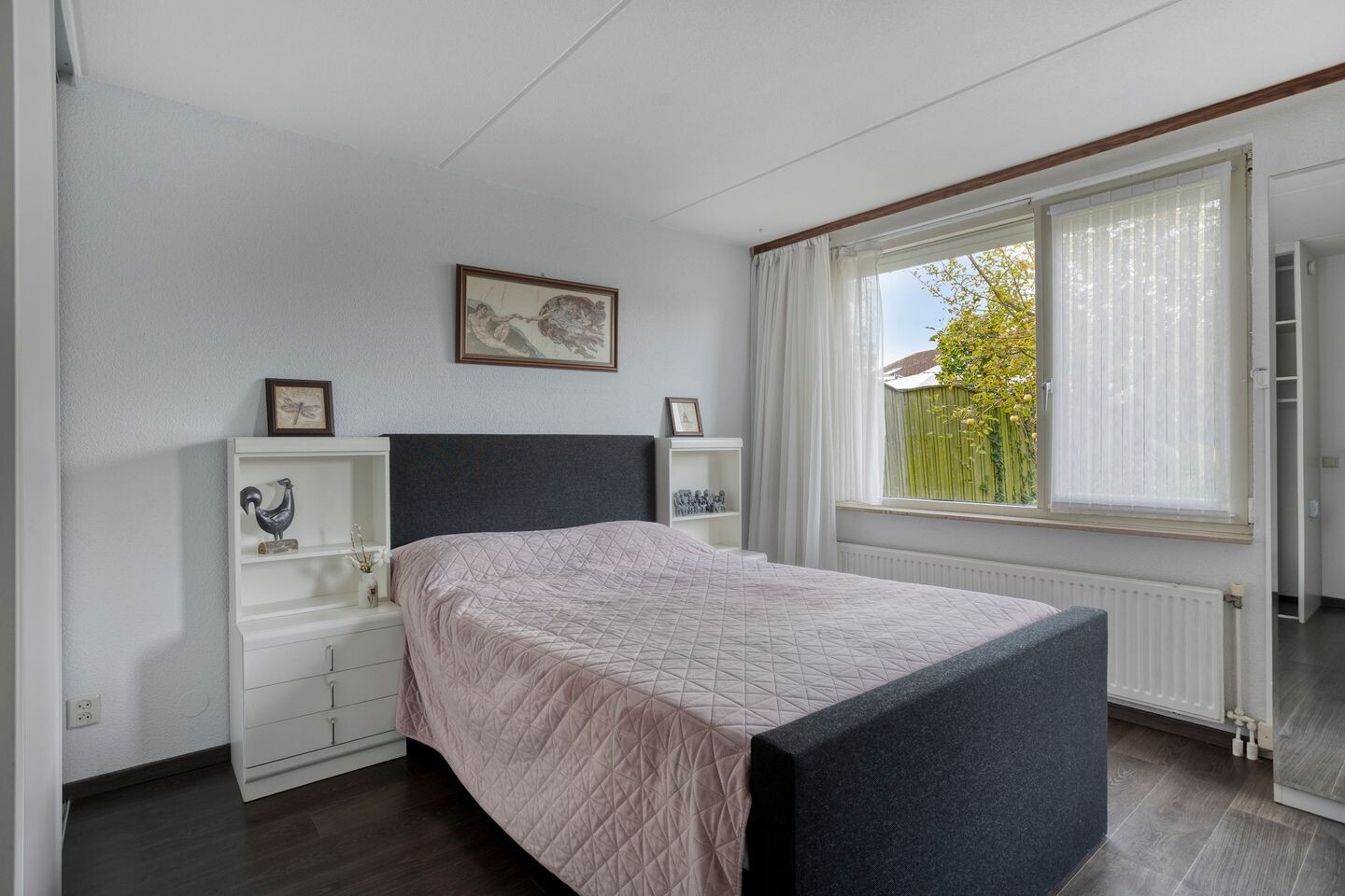 Tussenwoning te koop: Anna van Asseldonkhof 14, 'S-Hertogenbosch
