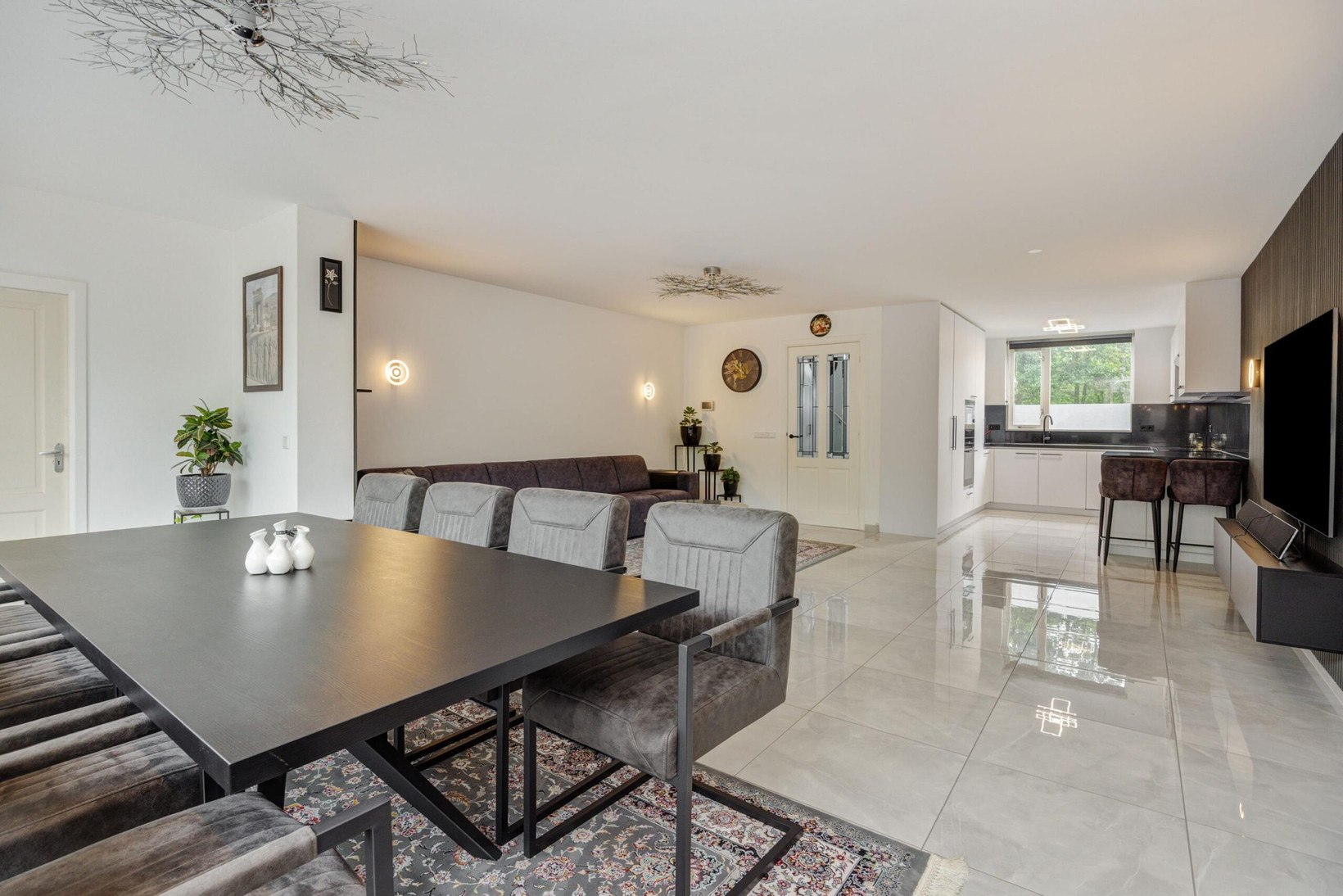 Tussenwoning te koop: Meester van Merwicklaan 31, 'S-Hertogenbosch