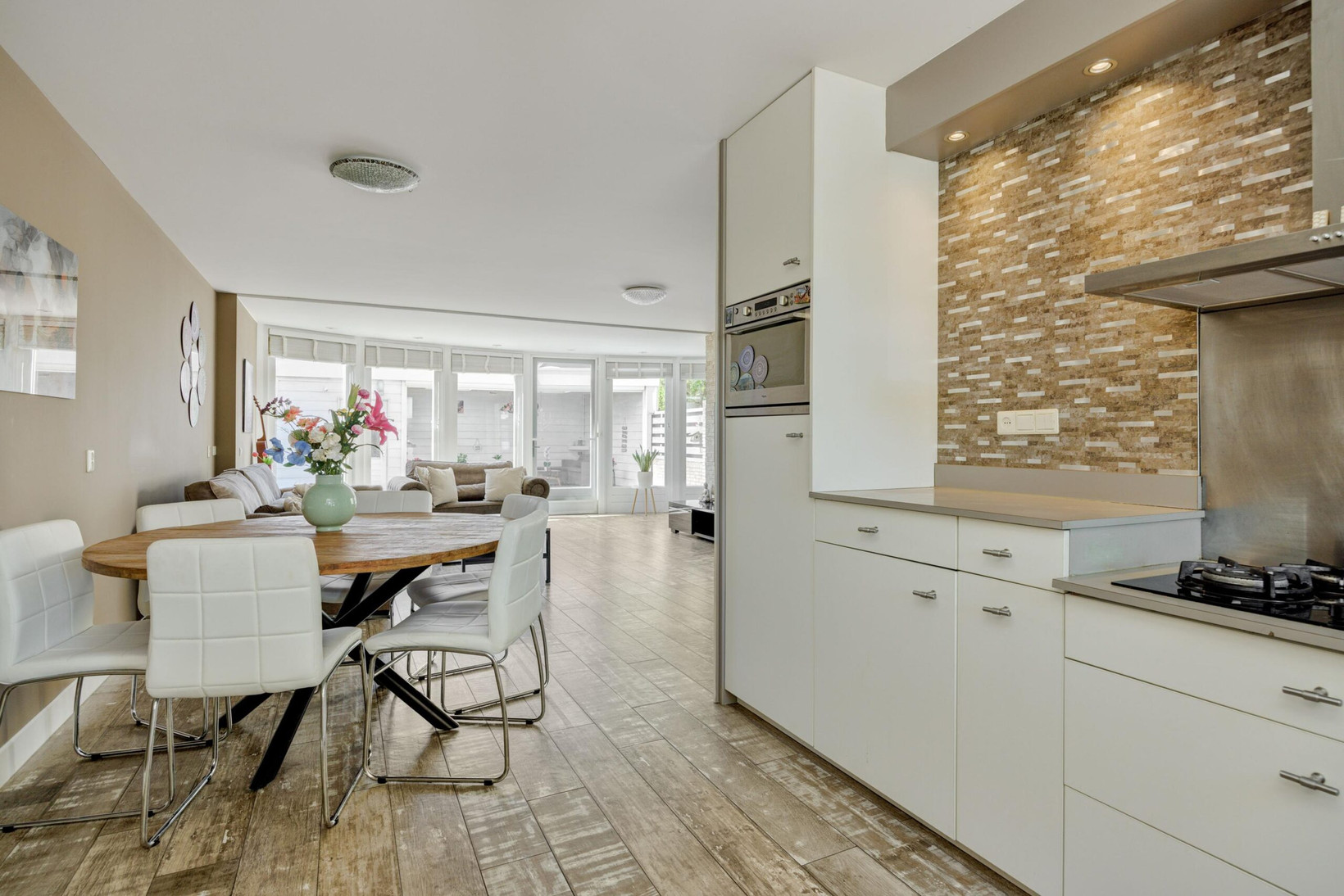 Hoekwoning te koop: Zwartbroekweg 400, 'S-Hertogenbosch