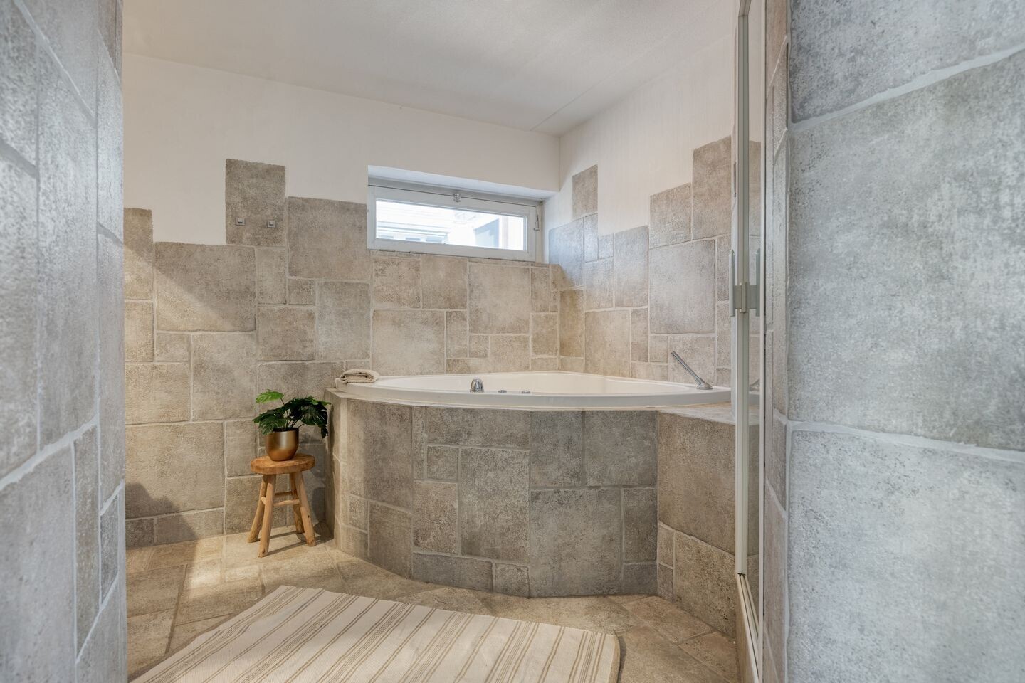 Appartement te koop: Maasboulevard 173, 'S-Hertogenbosch
