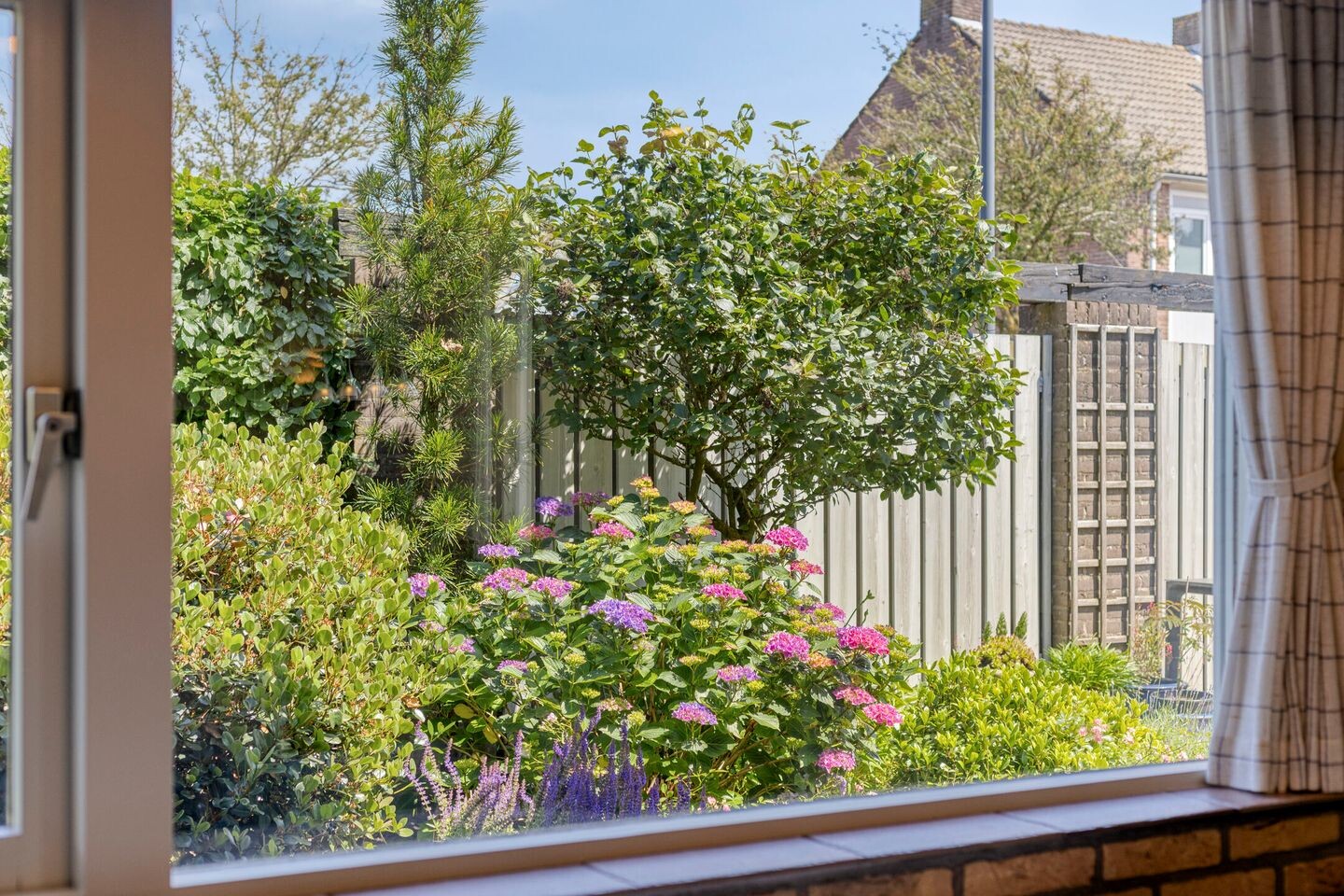 Hoekwoning te koop: Raadhuisstraat 106, Rosmalen