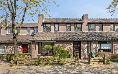 Michiel de. 10