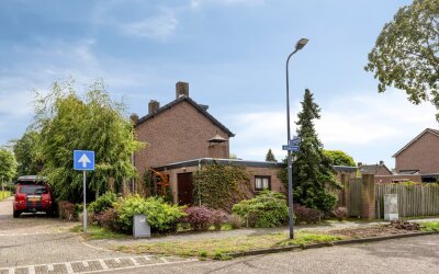 P C Hooftstraat 1