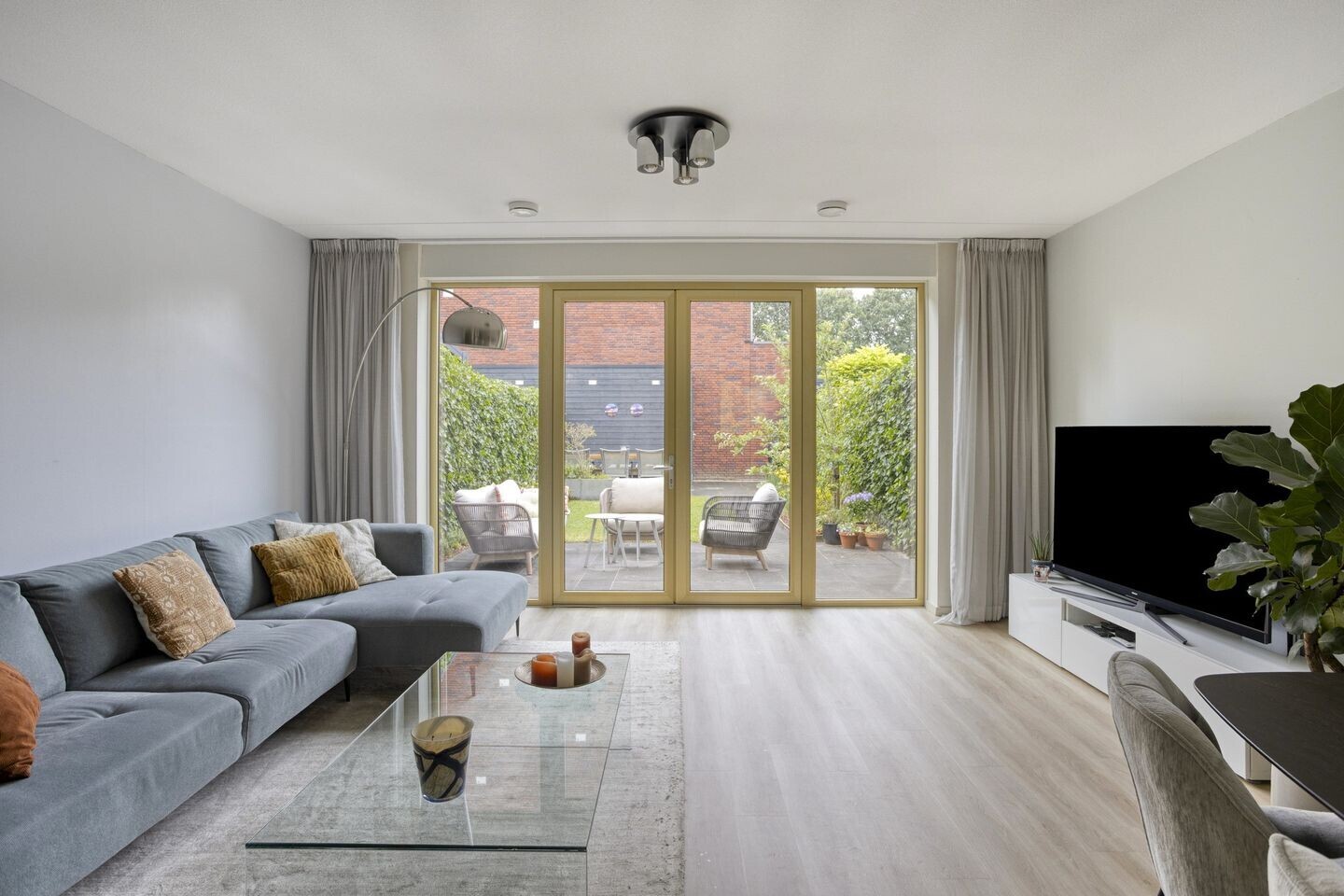 Tussenwoning te koop: De Hoef 528, Rosmalen