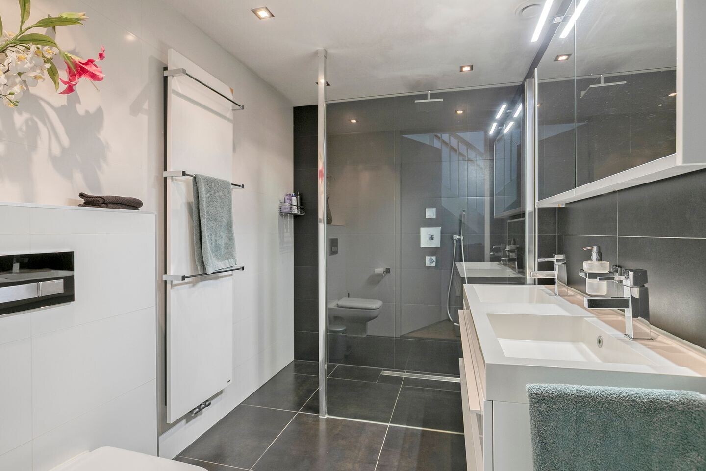 Tussenwoning te koop: Crescendoweg 21, Rosmalen