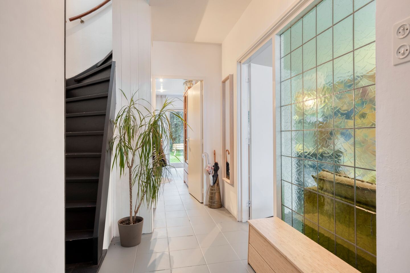 Tussenwoning te koop: Emanuel van der Venstraat 8, Rosmalen