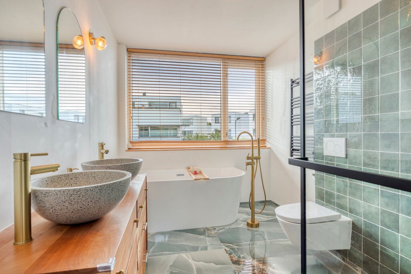 Tussenwoning te koop: Emanuel van der Venstraat 8, Rosmalen