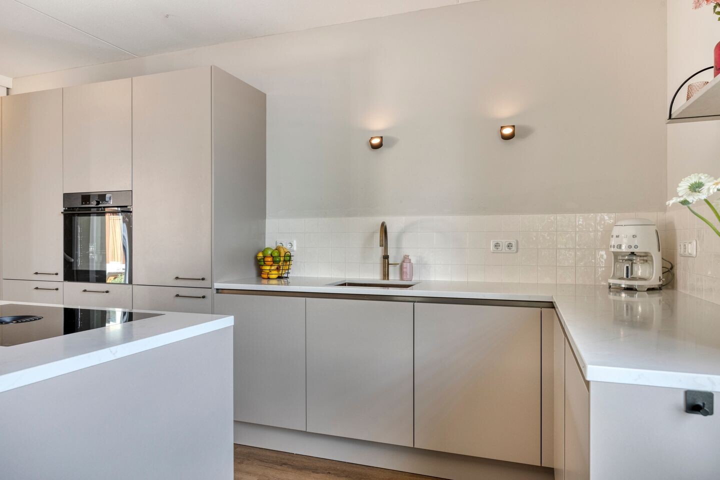 Tussenwoning te koop: Deltalaan 8, Rosmalen
