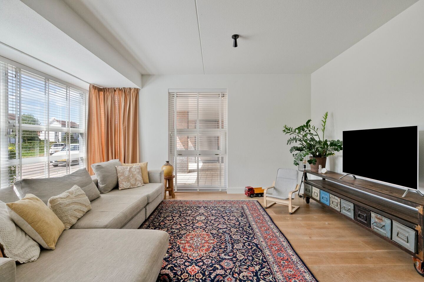 Tussenwoning te koop: Emeraldpad 24, Rosmalen