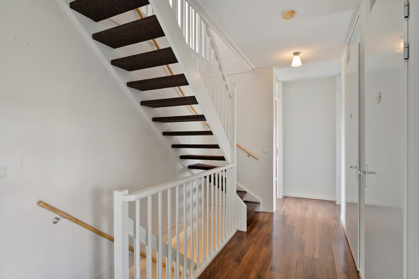 Tussenwoning te koop: Emeraldpad 24, Rosmalen