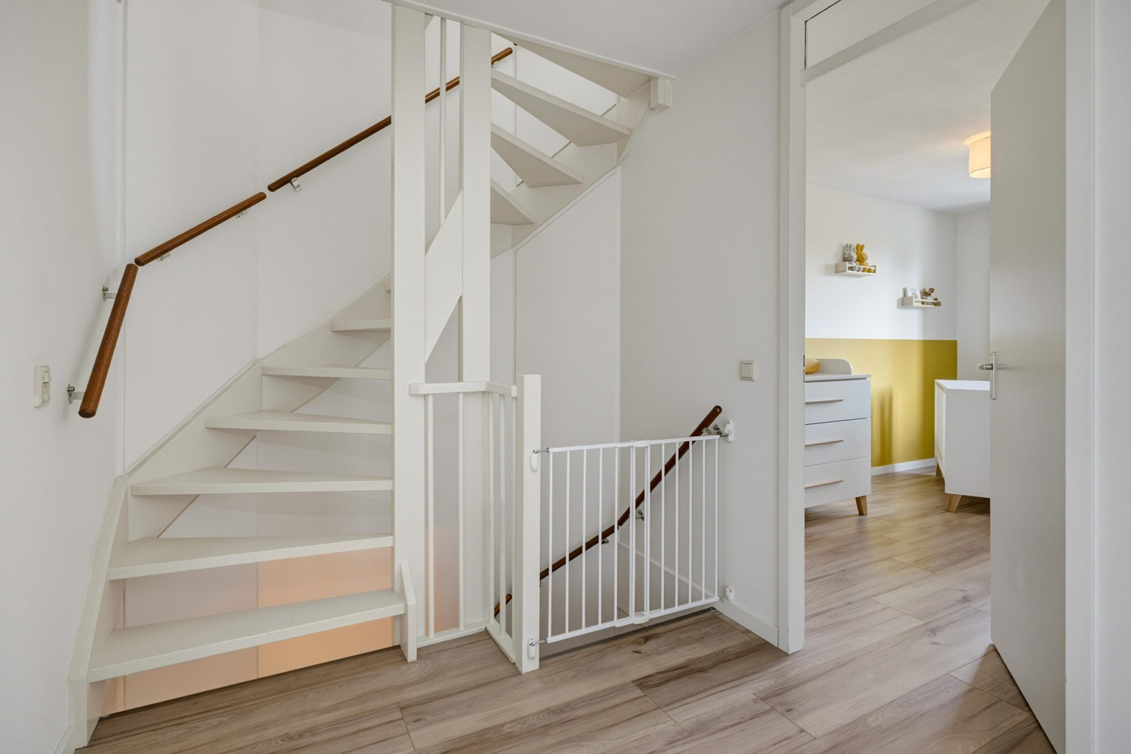 Tussenwoning te koop: Oosteinderweg 115, Rosmalen