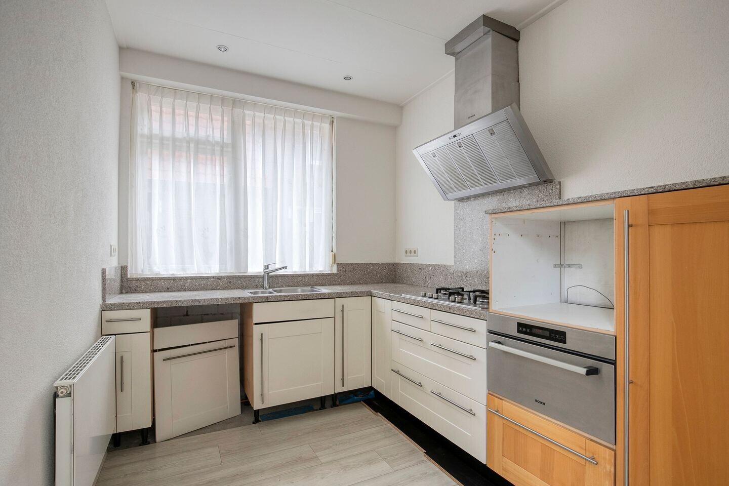 Twee-onder-één-kap te koop: Bernadettestraat 27, Rosmalen