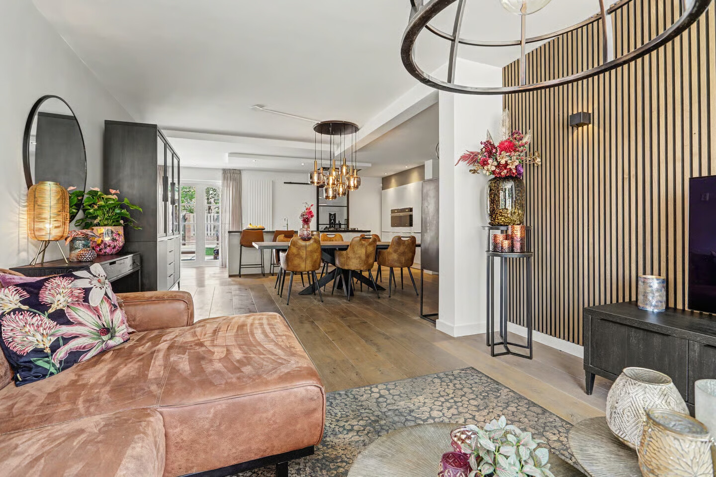 Hoekwoning te koop: Monseigneur van Kesselstraat 13, Vlijmen