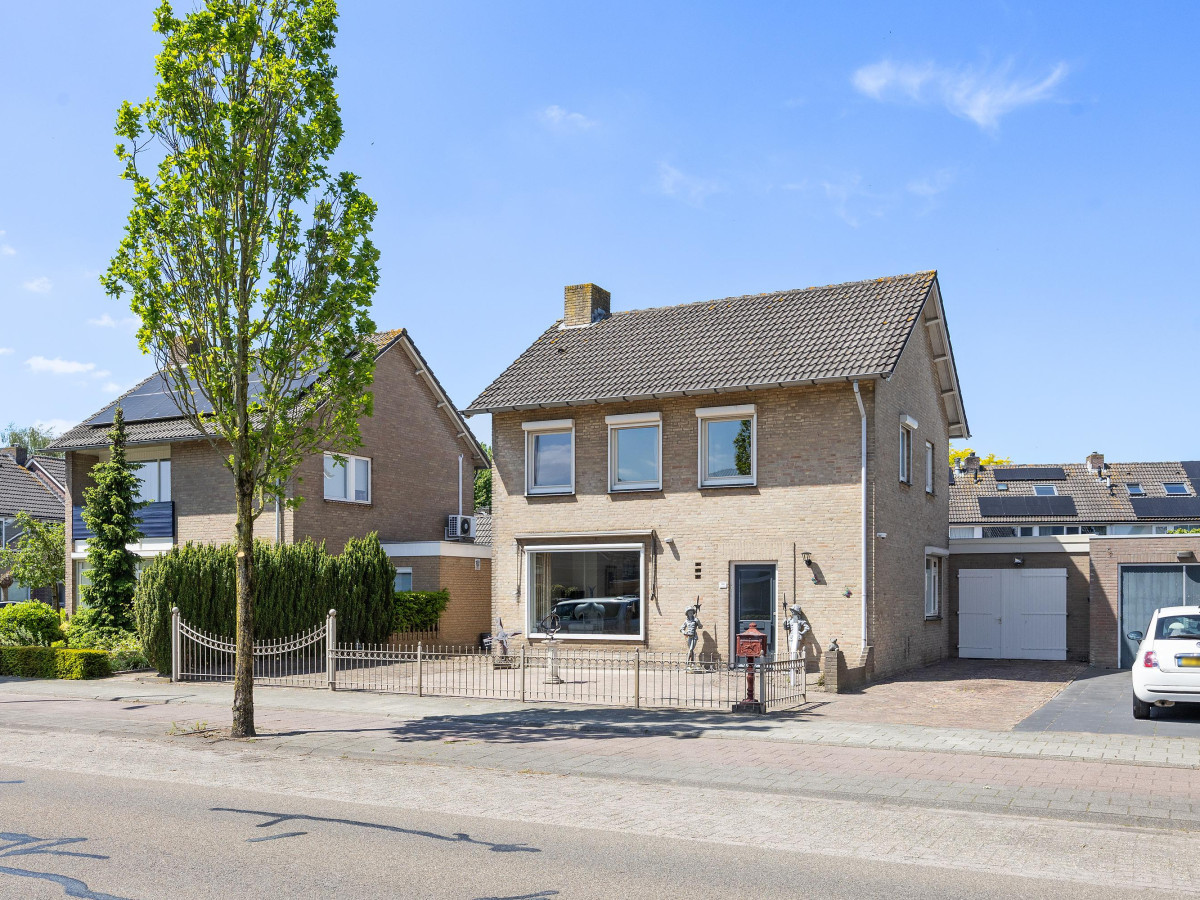 Tussenwoning te koop: De Klok 17, Vlijmen