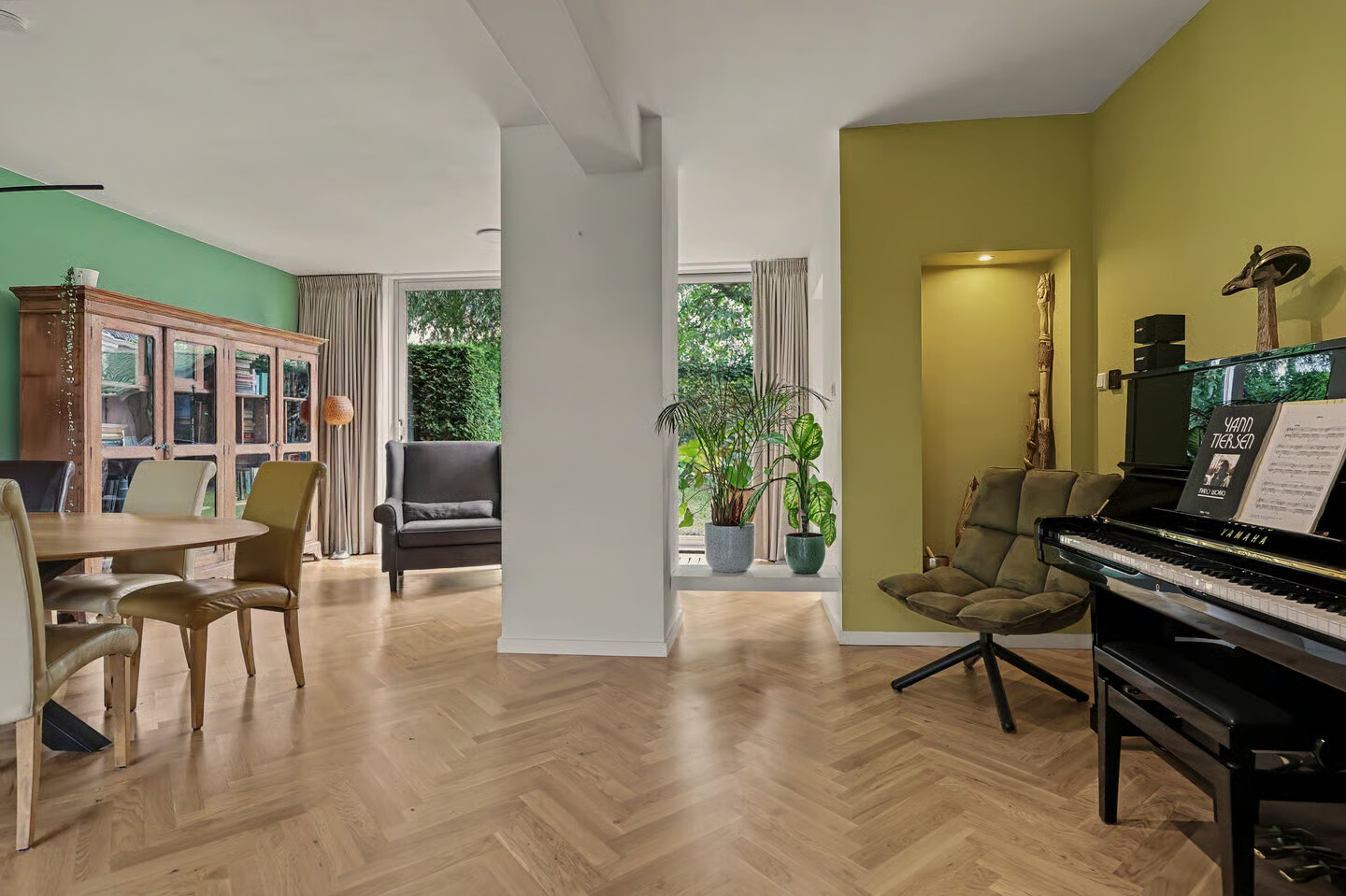 Tussenwoning te koop: Strausslaan 38, Vlijmen
