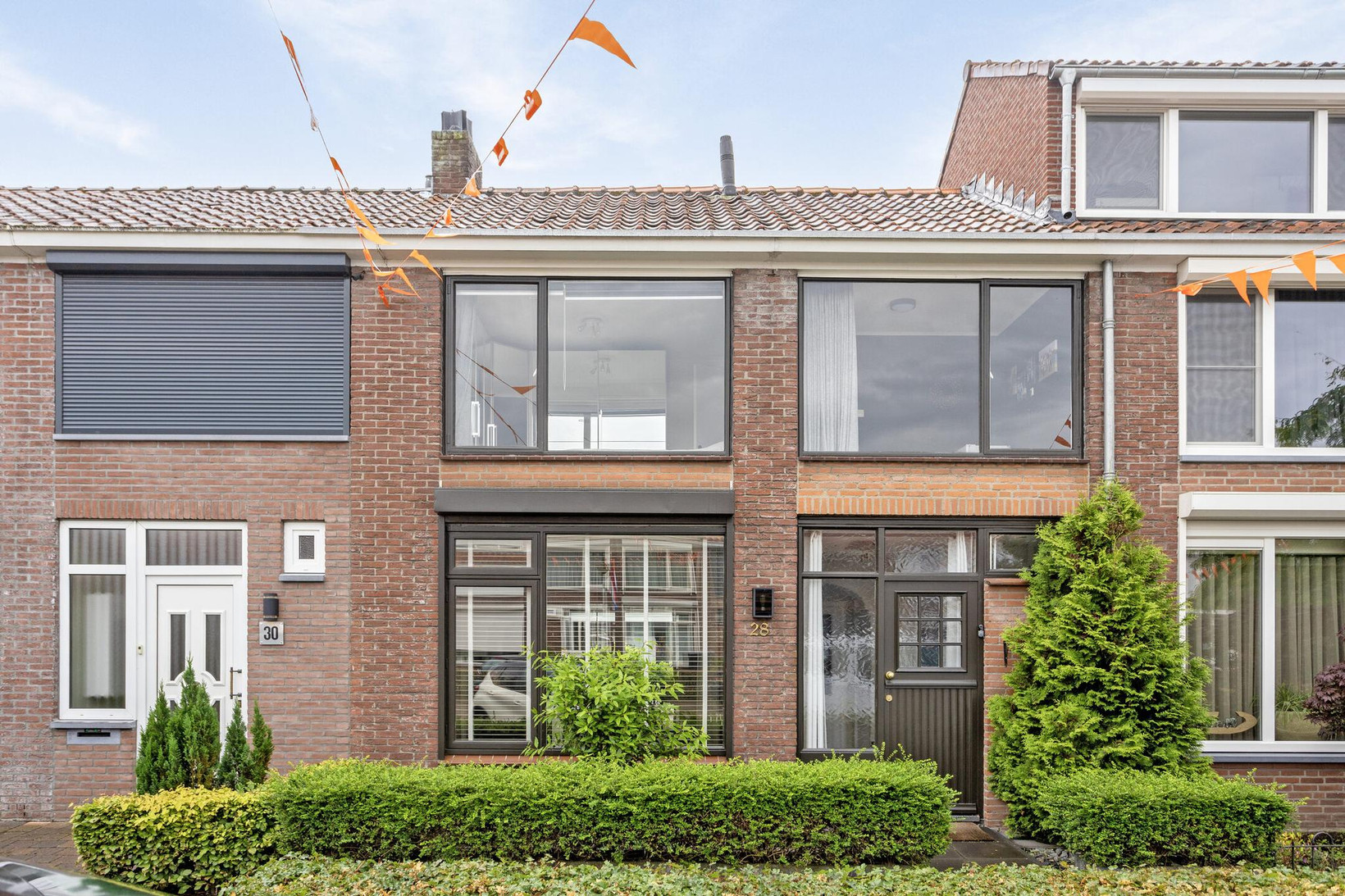 Tussenwoning te koop: Irenelaan 28, Vlijmen