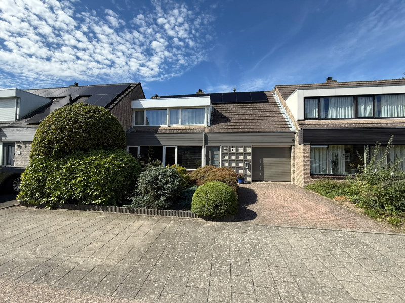 Tussenwoning te koop: Jacob van Lennepstraat 25, Vlijmen