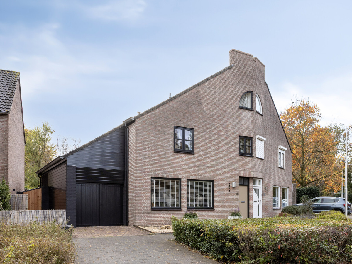 Tussenwoning te koop: Jacob van Lennepstraat 25, Vlijmen