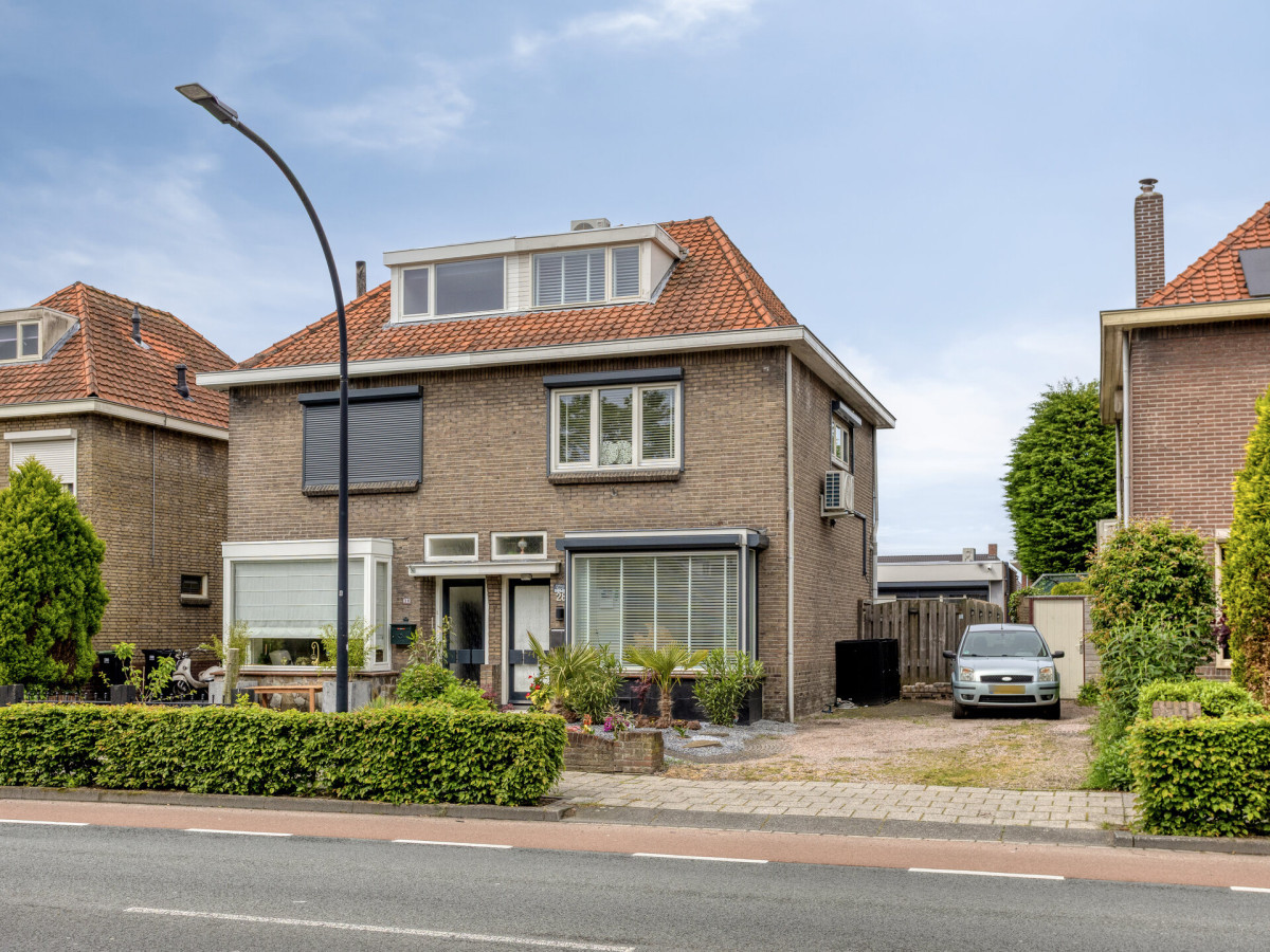 Tussenwoning te koop: Den Uylplein 38, Vlijmen