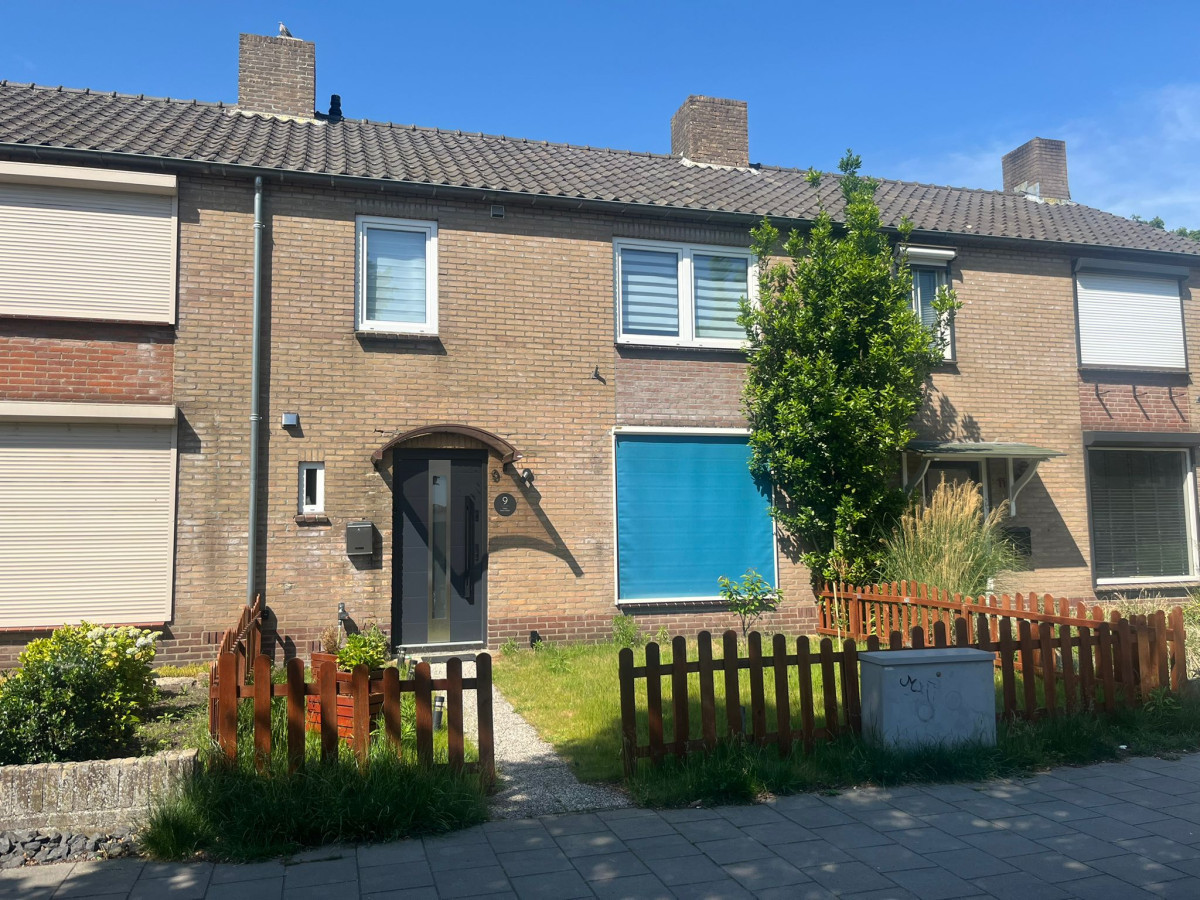 Tussenwoning te koop: Den Uylplein 38, Vlijmen