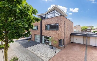 De Schoolmeesterstraat 8