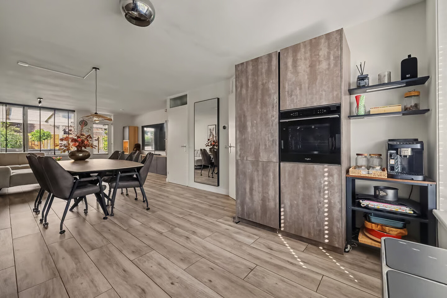 Tussenwoning te koop: Ambrosiushof 31, Haarsteeg