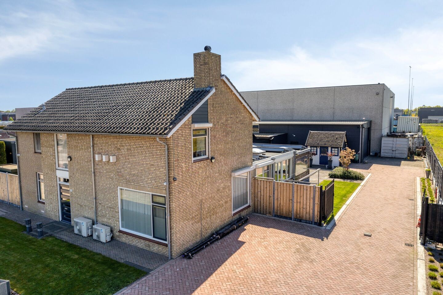 Twee-onder-één-kap te koop: Tuinbouwweg 30, Haarsteeg