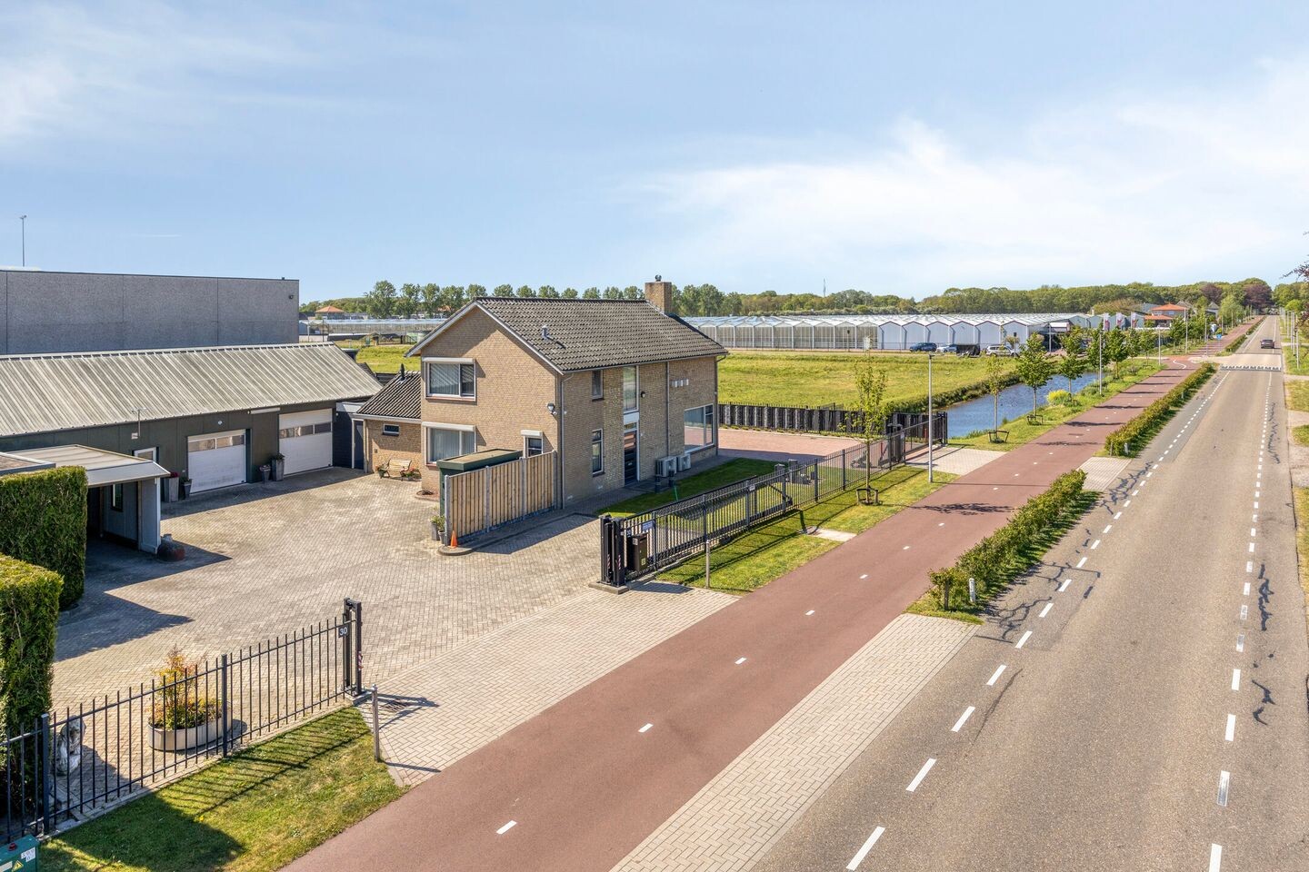 Twee-onder-één-kap te koop: Tuinbouwweg 30, Haarsteeg