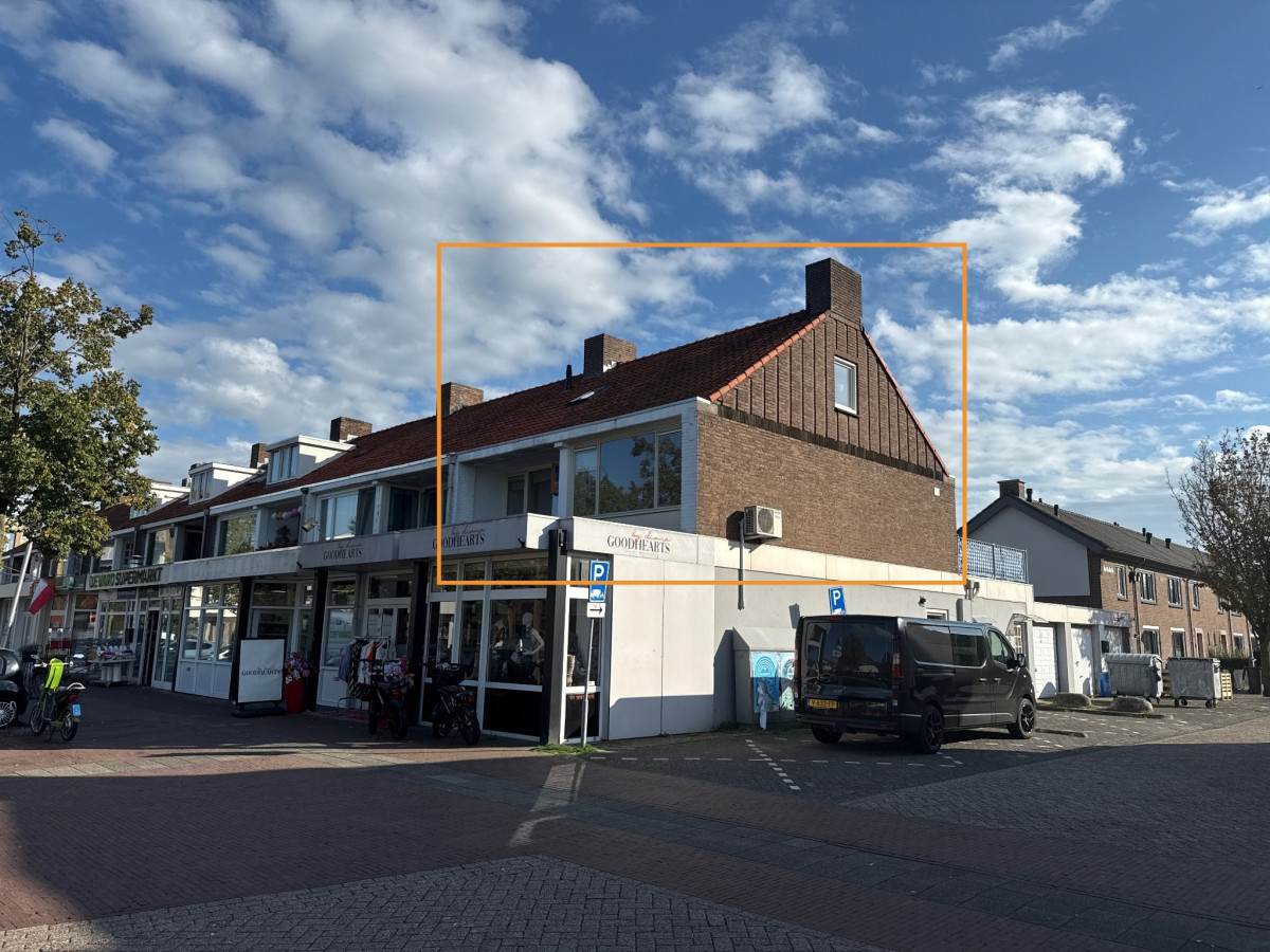Tussenwoning te koop: Lage Hoef 10, Herpt