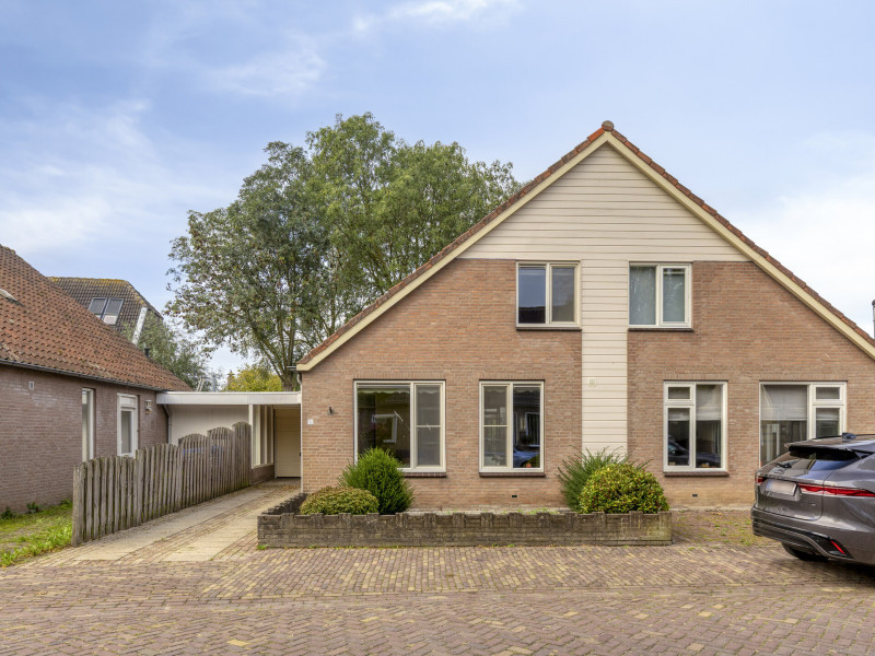 Tussenwoning te koop: Lage Hoef 10, Herpt