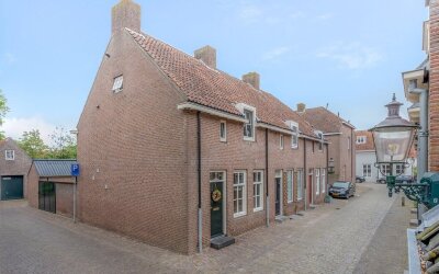 Zustersteeg 6
