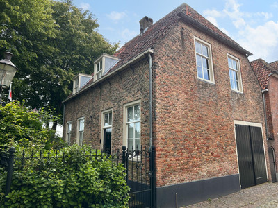 Kikkerstraat 4