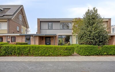 Emmastraat 12