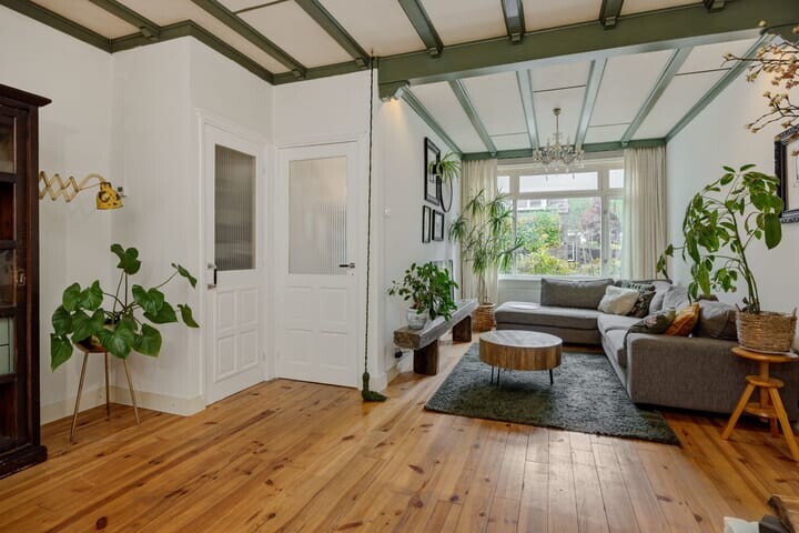 Twee-onder-één-kap te koop: Theresialaan 103, Vught