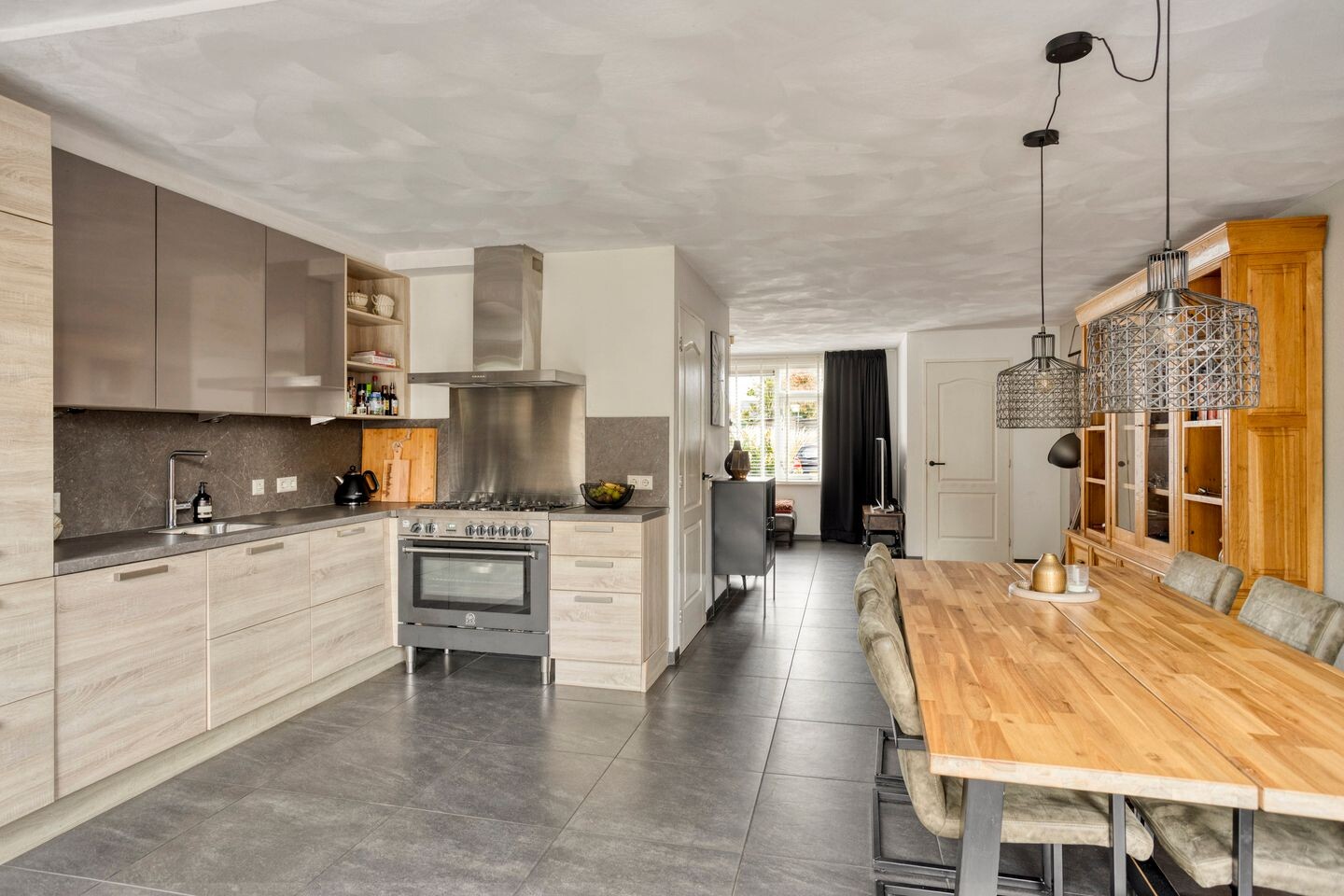 Tussenwoning te koop: Achter 't Schop 3, Vught