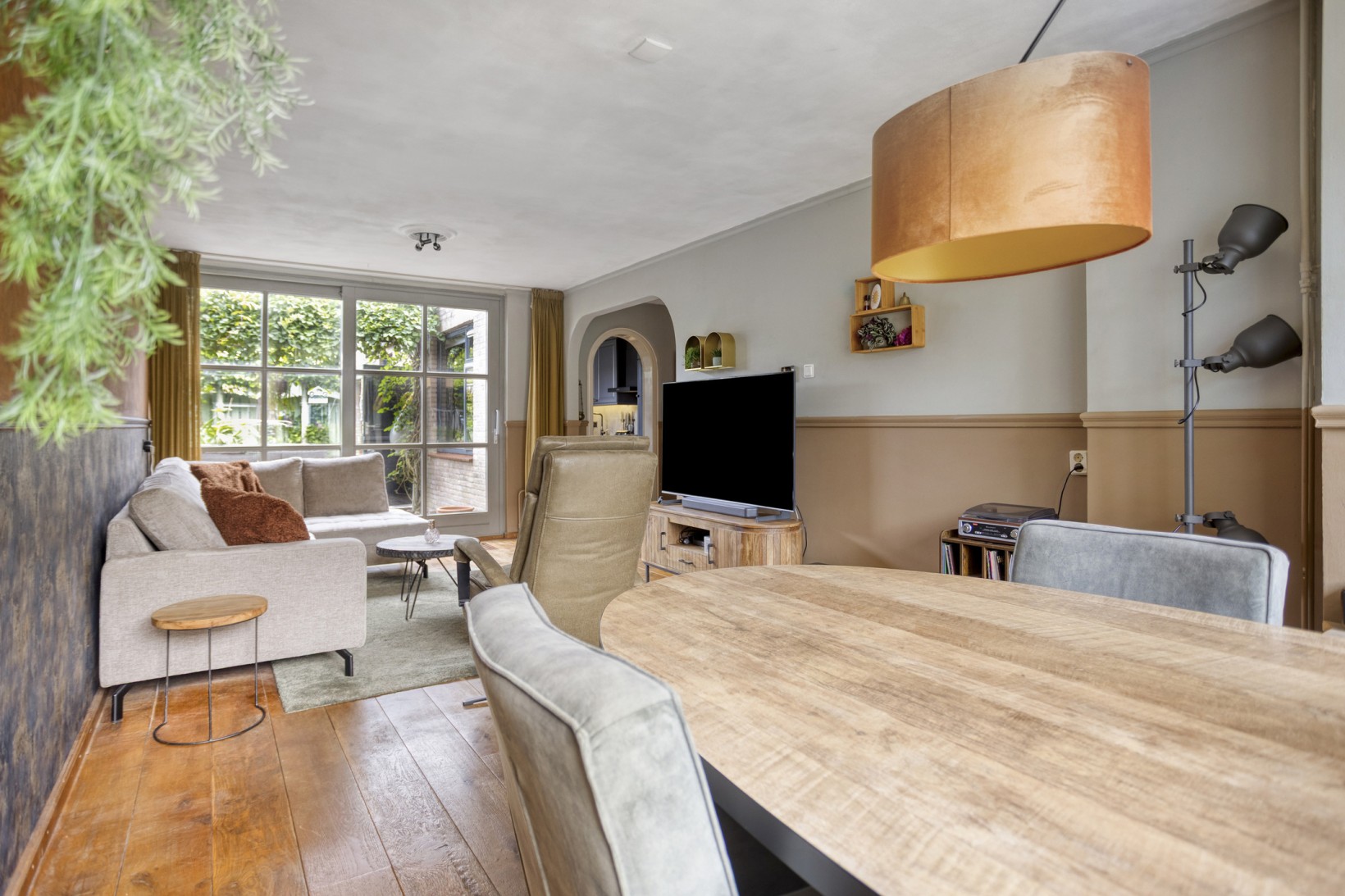 Tussenwoning te koop: Molenhei 18, Vught